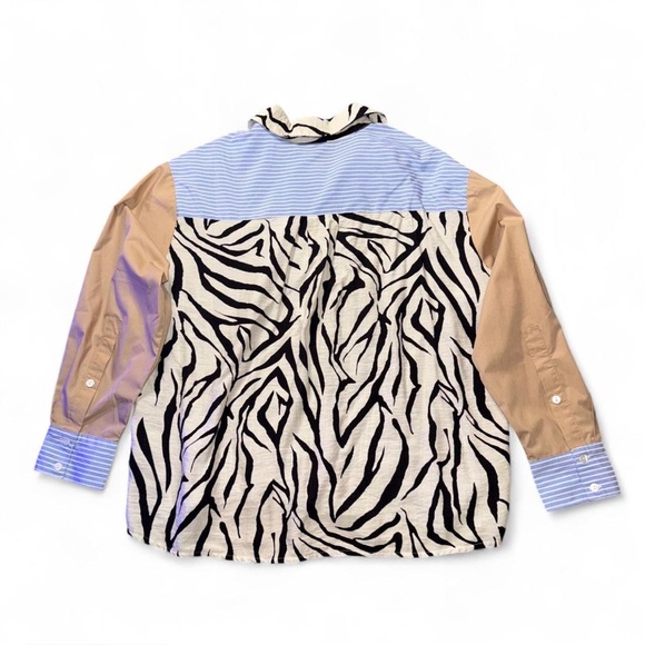 Entro “Wild Out Here” Women’s Button-Up Blouse Like New Size M - Picture 3 of 9